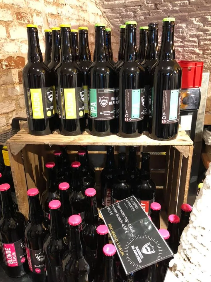 Cheers à l’amitié et à la bonne bière !